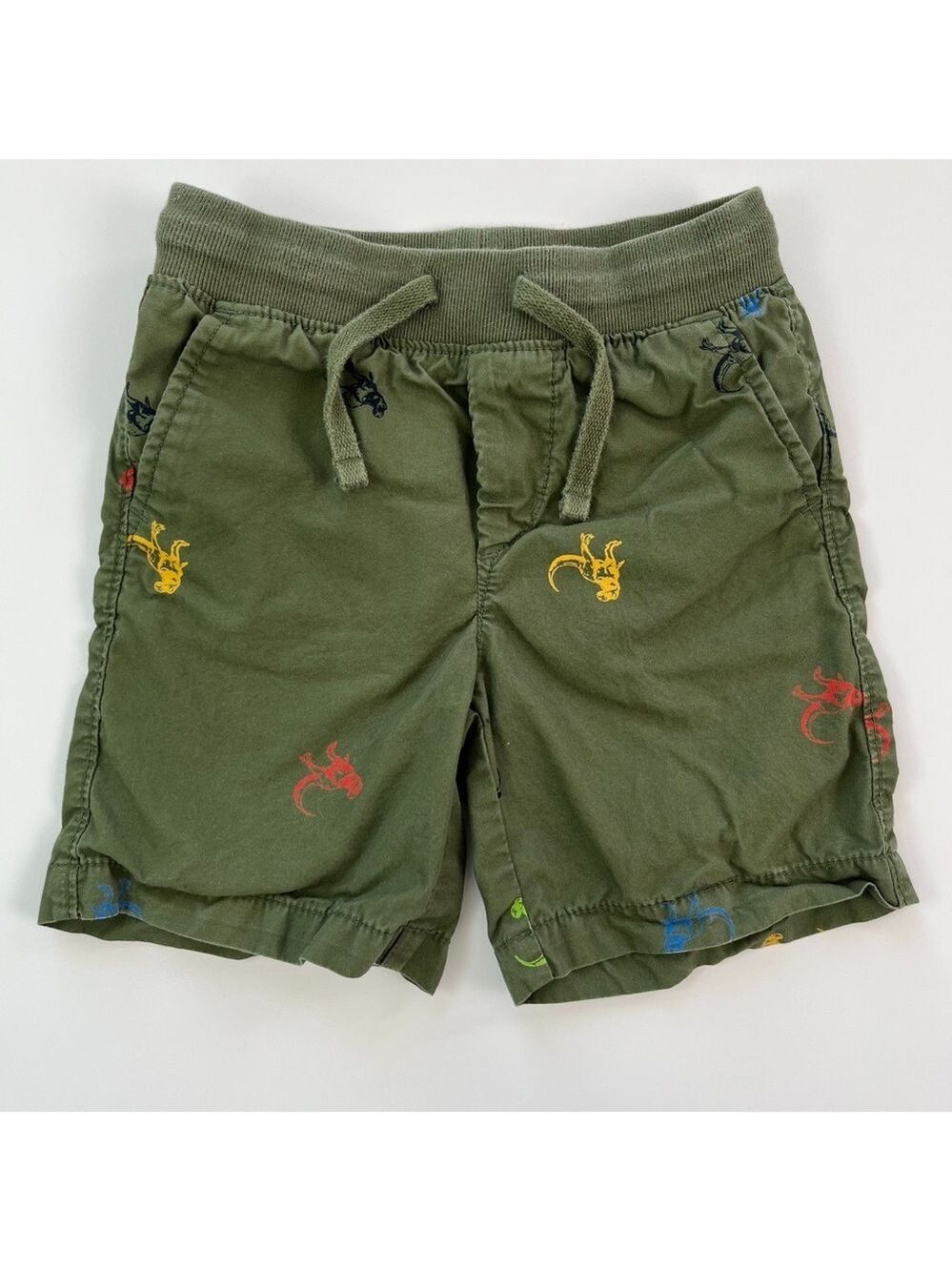 🩵4/$20 GAP Olive Green‎ Dino Shorts